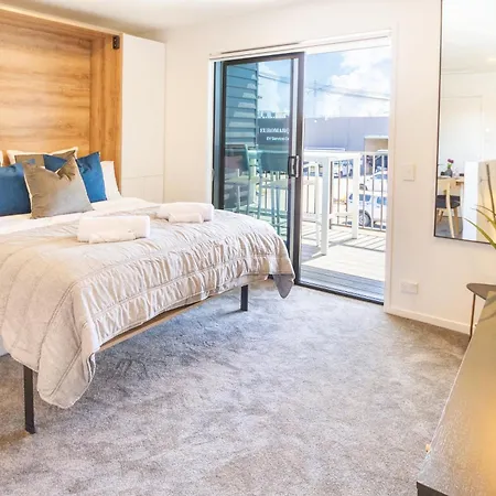 Central City Charm: Pet-Friendly Studio